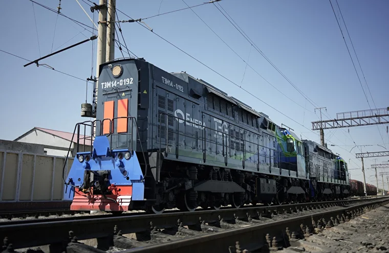 Пять маневровых тепловозов пополнили железнодорожный парк TEG Heavy Projects